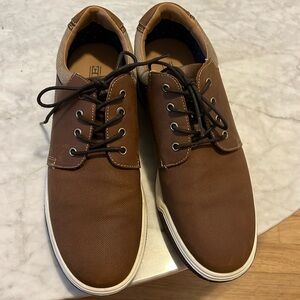 RYE by Hawker Rye Thorelle Textured sneakers sz 9